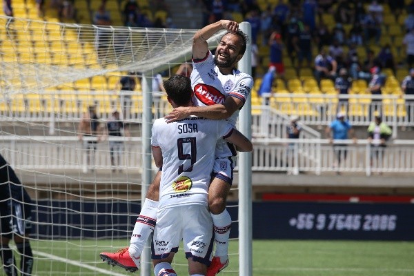 Vidangossy asegura que el club lo hacía concentrar separado