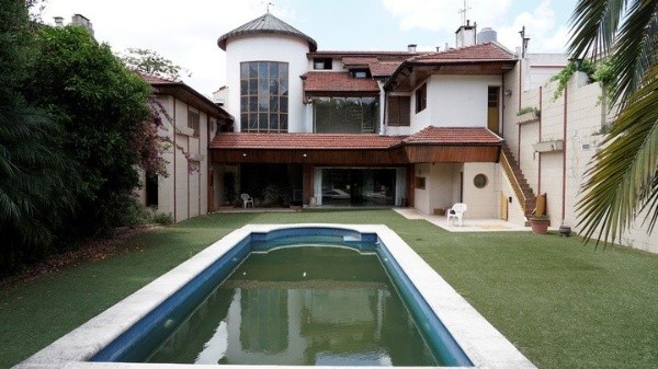 La casa que Maradona le compró a sus padres en Villa Fiorito.
