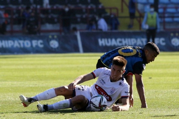 El caso Melipilla ha dilatado el final del torneo nacional esta temporada. Foto: Agencia Uno