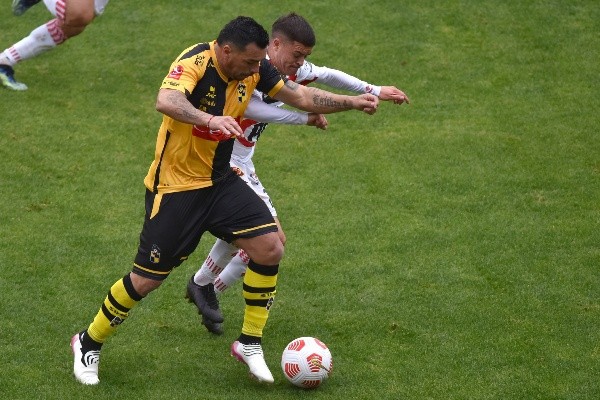 Paredes jugó el 2021 en Primera B con la camiseta de Coquimbo. Foto: Agencia Uno.