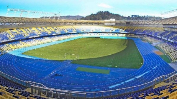 El estadio Ester Roa Rebolledo de Concepción corre con ventaja para la Supercopa.