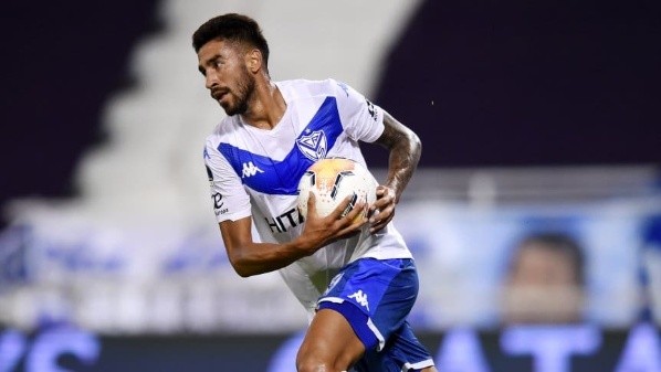 Lucero vuelve a rondar en la órbita del Cacique.