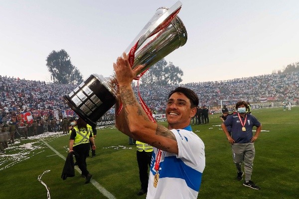 Fernando Zampedri fue el máximo goleador de la UC con 23 goles en la histórica campaña donde consiguieron su primer tetracampeonato. (Foto: Agencia UNO)