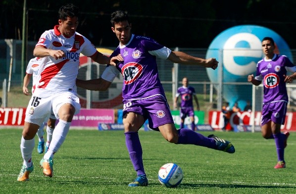 El delantero paraguayo de 31 años tuvo su único paso por nuestro país entre 2013 y 2014 con la camiseta de Deportes Concepción y fue dirigido por Patricio Almendra. (Foto: Agencia UNO)