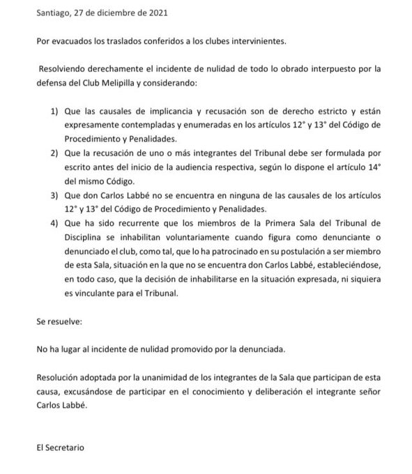La decisión de la Primera Sala del Tribunal de Disciplina ante la acusación de Melipilla de que Carlos Labbé es hincha azul. (Foto: Captura)