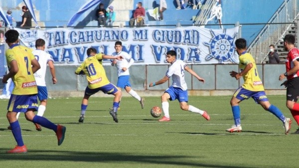 Naval de Talcahuano disputará la Tercera B del fútbol chileno.
