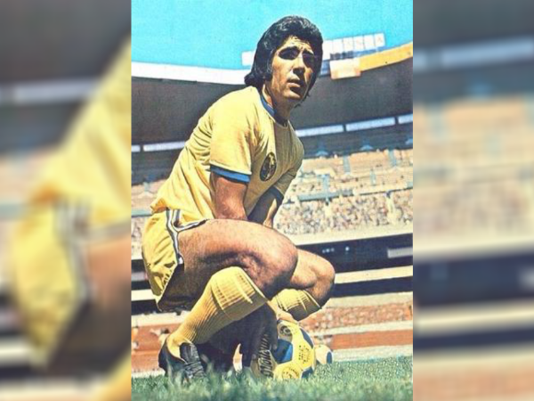 Carlos Reinoso, ídolo del América como jugador y DT: él quería jugar en Santos con Pelé.