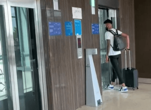 Lucero se instaló en el hotel donde concentrará Colo Colo. Foto: TNT Sports.