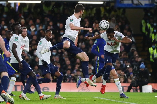 El Tottenham sufrió en el fondo contra Chelsea por la Copa de la Liga.
