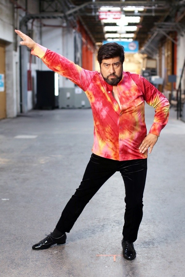 Gustavo Becerra reemplaza a Iván Cabrera en Aquí se Baila.(1)