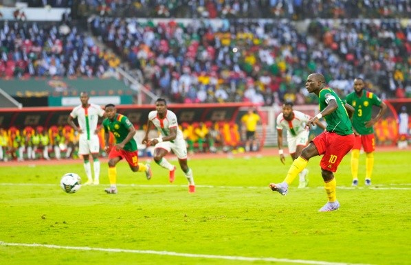 Remontada y triunfo de Camerún ante Burkina Faso en el puntapié inicial de la Copa Africana de Naciones.