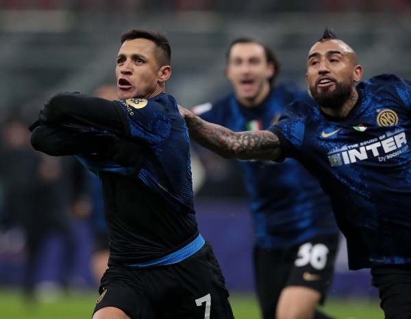 Alexis y Vidal sumaron minutos en la final ante la Juventus.