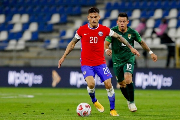 Charles es duda para jugar por la Roja en las eliminatorias.