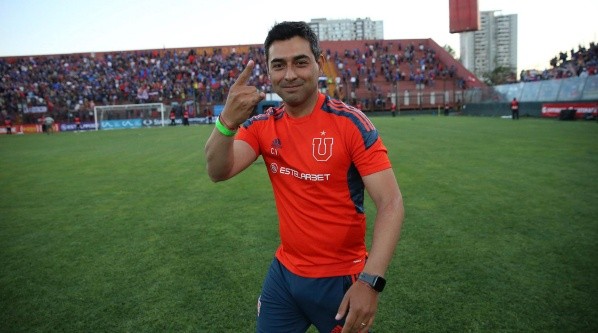 Carlos Véliz se manifestó más que feliz por la brillante vuelta de Daniela Zamora (Agencia Uno)