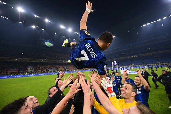 Relator loco que festejó el gol de Alexis en vivo sigue con elogios para el chileno. (Foto: Getty Images)