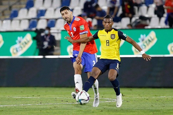 Guillermo Maripán llega con todo a las eliminatorias y se ilusiona con la clasificación a Qatar 2022. Foto: Carlos Parra, Comunicaciones ANFP