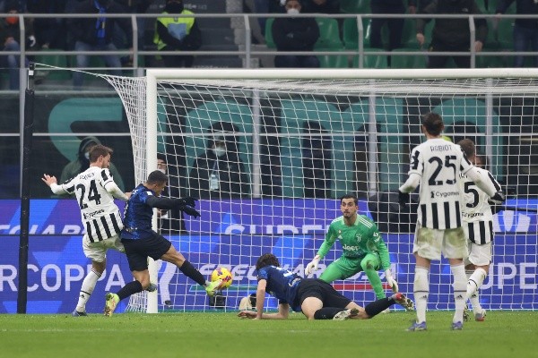 Alexis anotó ante la Juventus y se ganó la confianza de Inzaghi. (Getty)