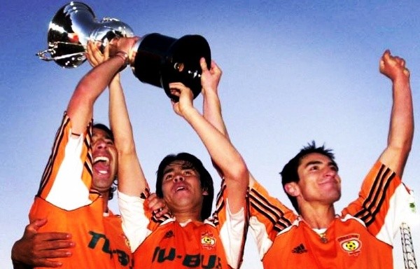 Cobreloa levantó la copa del 2003 tras golear a Colo Colo en la final.