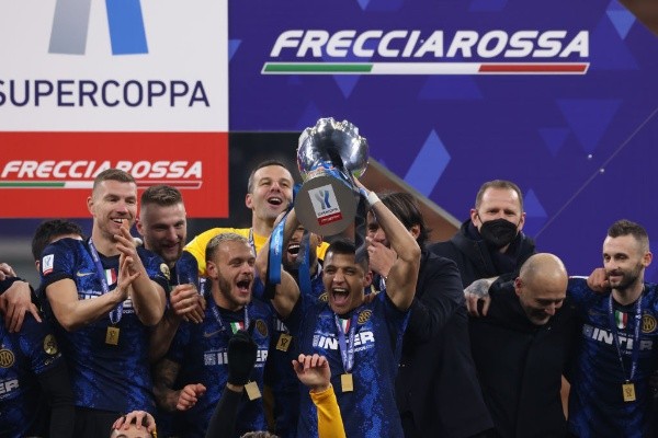 La Supercopa de Inter que ganó Alexis Sánchez.
