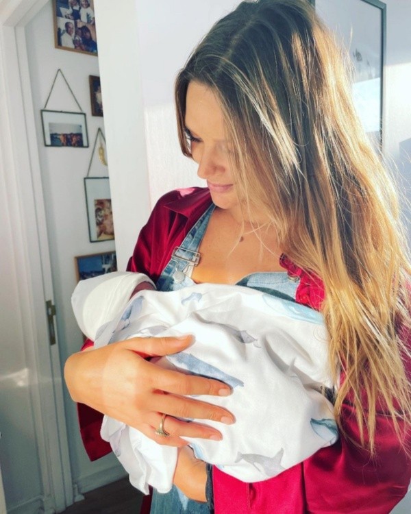 ¡Mayte Rodríguez compartió la primera foto junto a su hijo!(1)