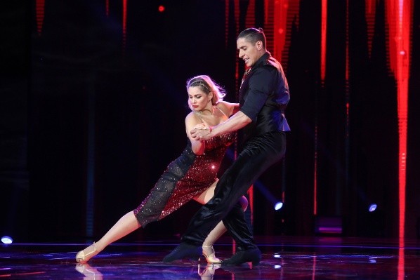 FranGarcía-Huidobro a Yasmín y Darwin en Aquí se Baila: “A mí no me la venden”.