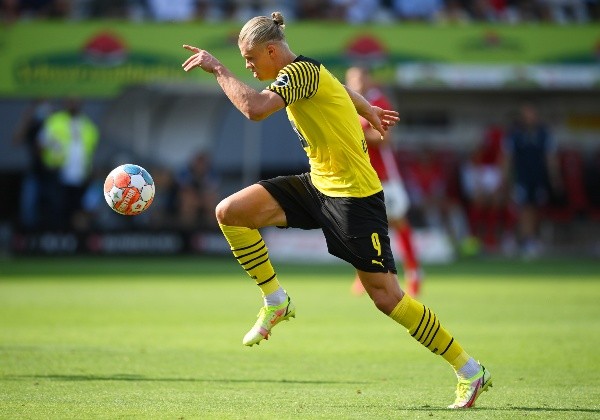El futuro de Haaland sigue causando roces entre el jugador y el Dortmund.