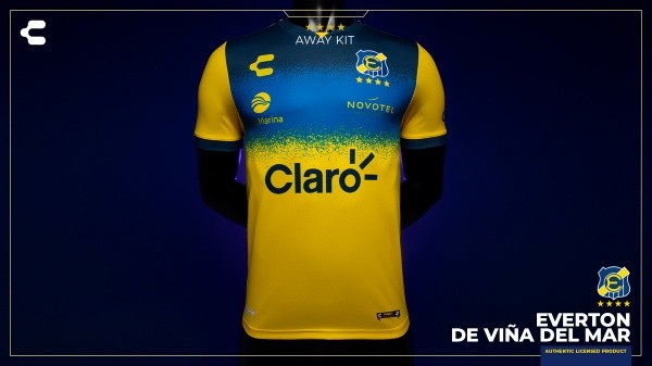 La nueva camiseta alternativa de Everton 2022.
