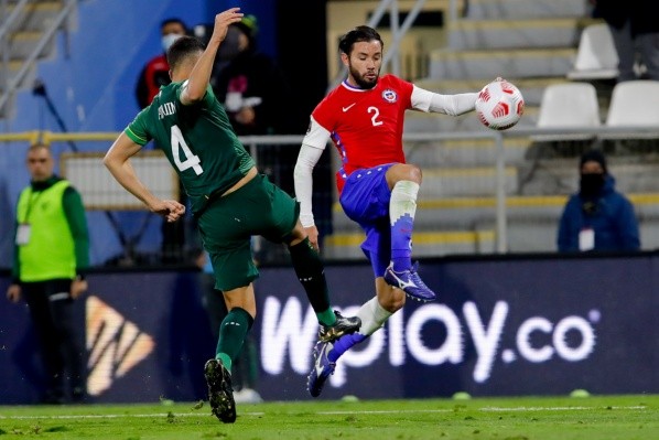 Chile y Bolivia se juegan un partido clave en las eliminatorias el próximo 1 de febrero. Foto: Agencia Uno