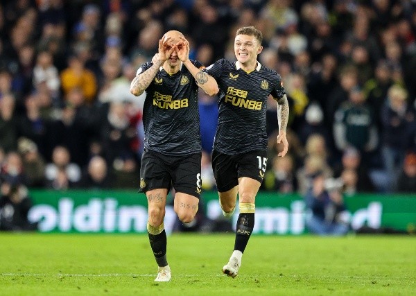 El particular festejo de Jonjo Shelvey