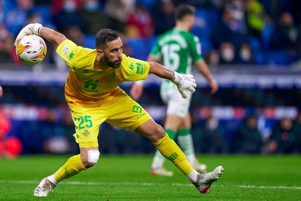 Claudio Bravo estuvo presente en la victoria del Betis.