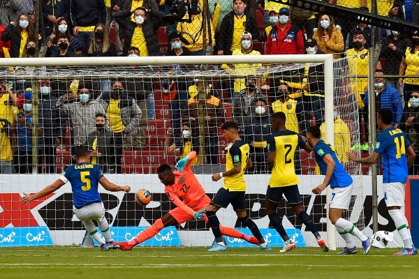 El gol de Casemiro para Brasil