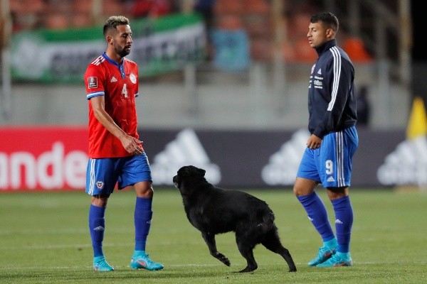 El ex jugador de la selección chilena asegura que los referentes se quedaron