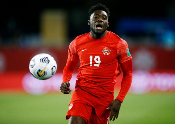 Alphonso Davies no está en esta fecha de Eliminatorias con su equipo por problemas de salud, pero es una pieza fija del equipo de John Herdman. (Foto: Getty)