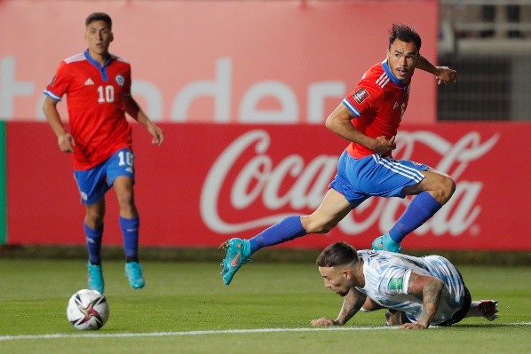 Gabriel Suazo le dio un giro completo a su carrera en los últimos años. Pasó de las críticas a ser clave en Colo Colo y una de las grandes variantes de Chile para el futuro. Foto: Getty Images