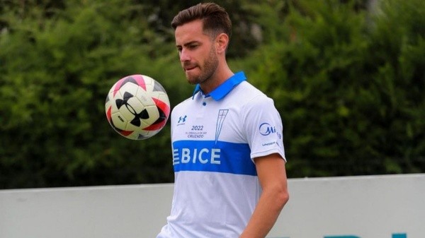 Melano llega a reforzar la ofensiva de la UC | Foto: Instagram.