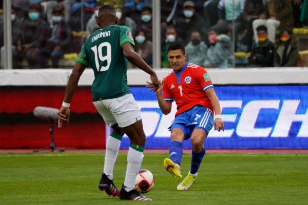 Alexis fue vital ante Bolivia y marcó dos goles con los que Chile sigue aferrado a la opción de estar en Qatar 2022. (Foto: Getty)