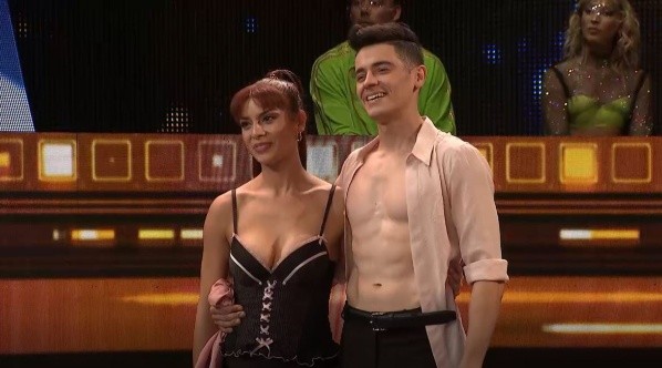 Kathy Contreras debuta con malas críticas en Aquí se Baila.(2)