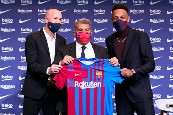 Aubameyang fue presentado de forma oficial en el Barcelona y prepara su debut en España. Foto: Getty Images