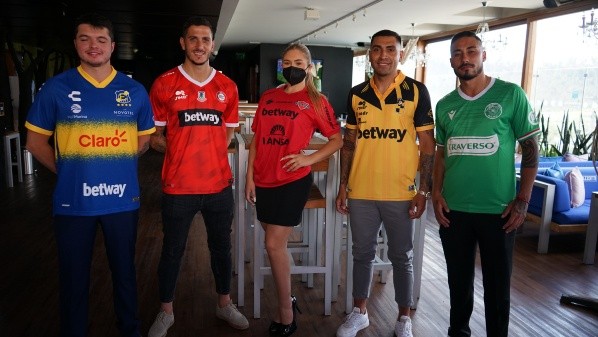 Jara fue parte de la presentación de Betway como nuevo auspiciador en el fútbol chileno. Foto: Emilio Ramírez