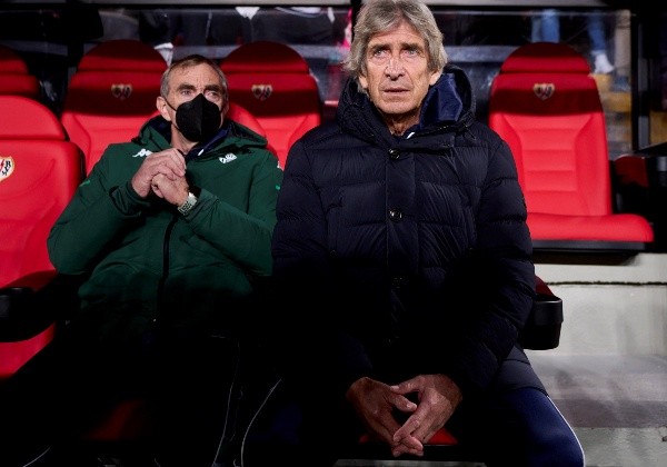 Manuel Pellegrini vive un tremendo momento con el Real Betis. (Foto: Getty Images)