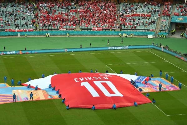Tras su accidente cardiaco, el mundo del fútbol llenó de homenajes a Eriksen para desearle una pronta recuperación. (Foto: Getty)