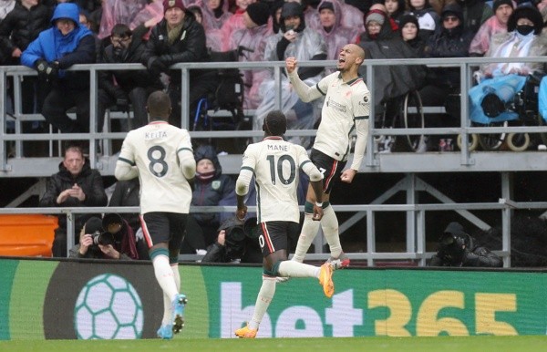 La pelota parada sirvió para que Liverpool consiguiera el triunfo. (Foto: Getty Images)