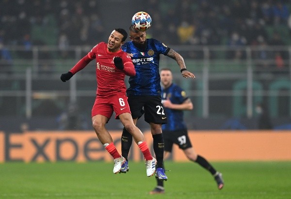 Arturo Vidal fue sustituido en la recta final del partido. (Foto: Getty Images)