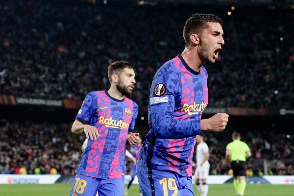Ferran Torres puso el empate del Barcelona pero desperdició tres goles claros. (Foto: Getty Images)