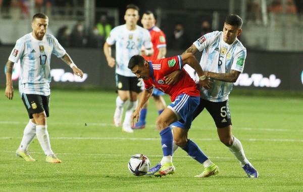 Mauricio Israel destaca a Caszely, pero en el ámbito futbolístico reconoce que Alexis Sánchez es el mejor jugador de la historia del balompié chileno. (Foto: Agencia Uno)