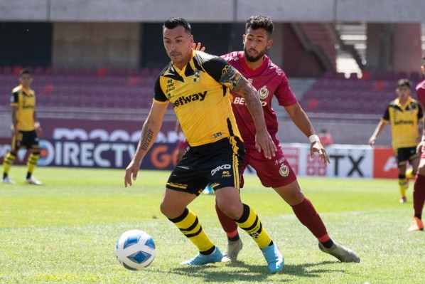 Esteban Paredes pone sobre la mesa nuevamente el tema de la temperatura