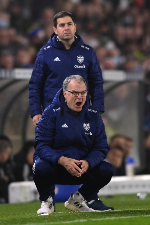 Bielsa deja la banca del Leeds tras las goleadas ante Liverpool y Tottenham (Getty)
