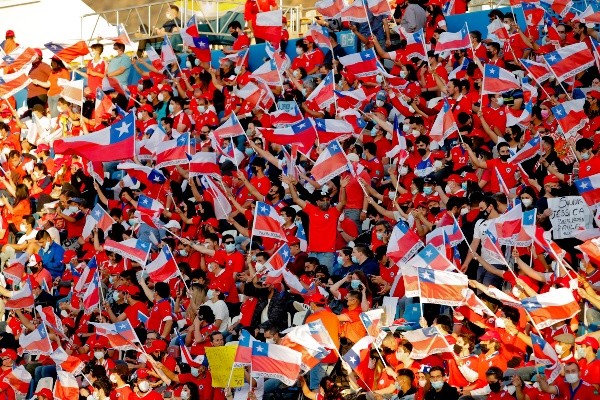 El público podrá ir a las canchas en mayor cantidad en Fase 4 (Agencia Uno)