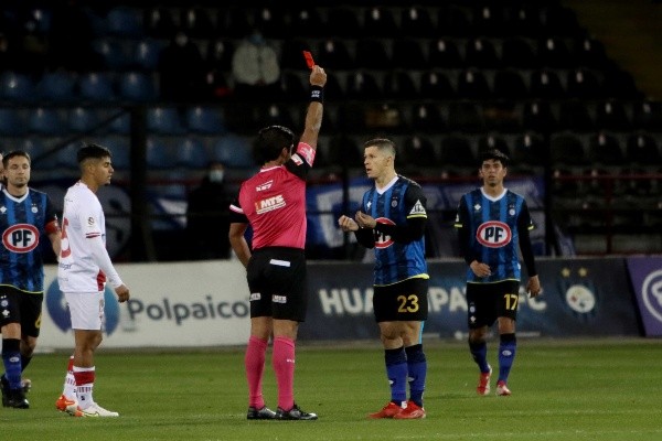 Los árbitros deberán tomar mejores decisiones en cancha (Agencia Uno)