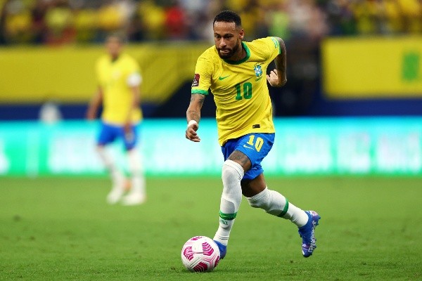 Neymar comanda la convocatoria de Brasil para el cierre de Eliminatorias.